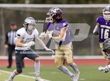 Thumbnail 2 in Union vs Lake Stevens (WIAA 4A Round 2) photogallery.