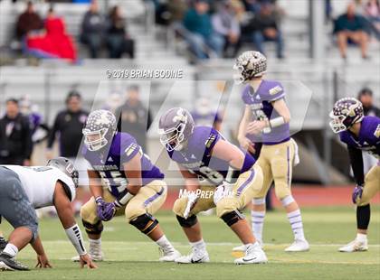 Thumbnail 2 in Union vs Lake Stevens (WIAA 4A Round 2) photogallery.