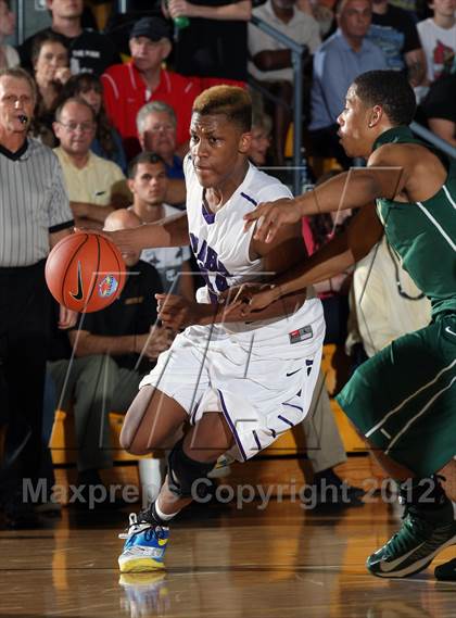 Thumbnail 2 in Long Beach Poly vs. Omaha Central (City of Palms Classic) photogallery.