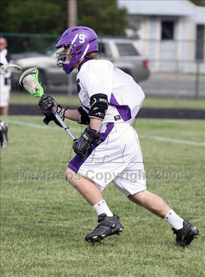 Thumbnail 1 in Williamsville East vs. Hamburg (Section 6 Class B Semifinal) photogallery.