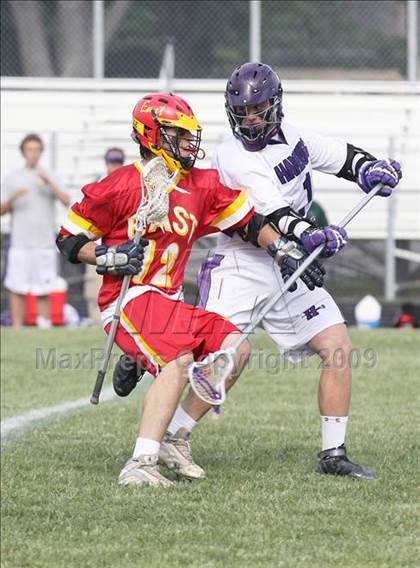 Thumbnail 2 in Williamsville East vs. Hamburg (Section 6 Class B Semifinal) photogallery.