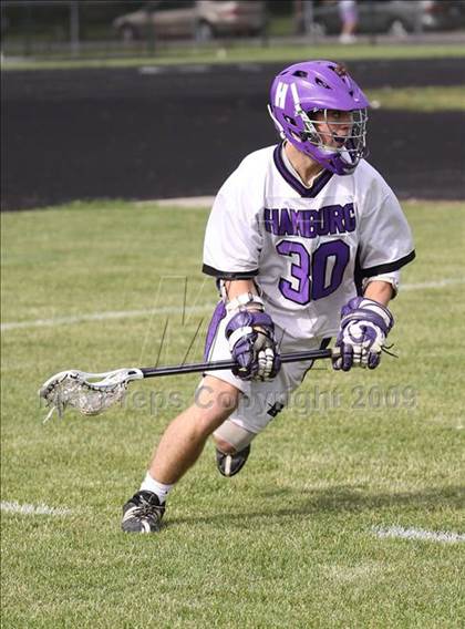 Thumbnail 2 in Williamsville East vs. Hamburg (Section 6 Class B Semifinal) photogallery.