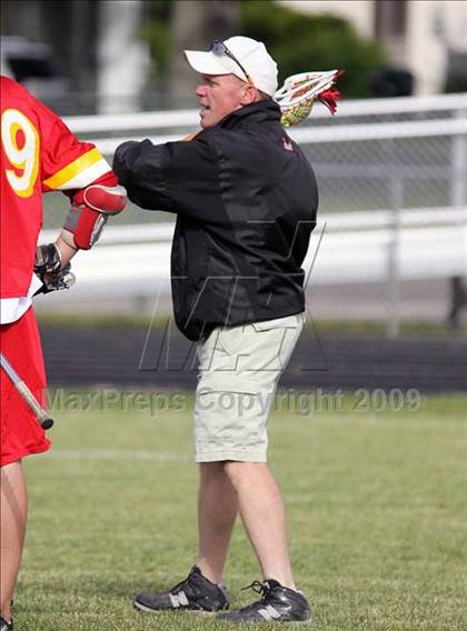 Thumbnail 2 in Williamsville East vs. Hamburg (Section 6 Class B Semifinal) photogallery.