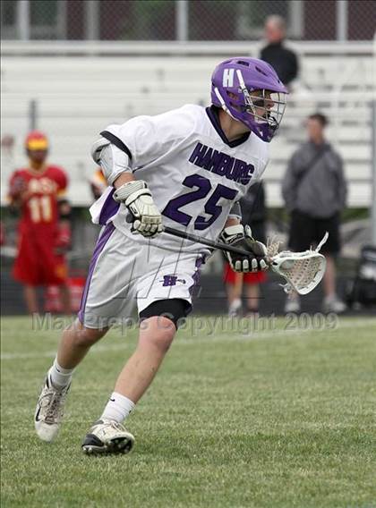 Thumbnail 2 in Williamsville East vs. Hamburg (Section 6 Class B Semifinal) photogallery.