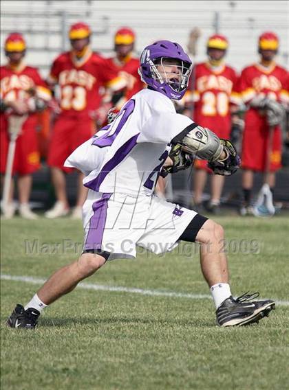 Thumbnail 3 in Williamsville East vs. Hamburg (Section 6 Class B Semifinal) photogallery.