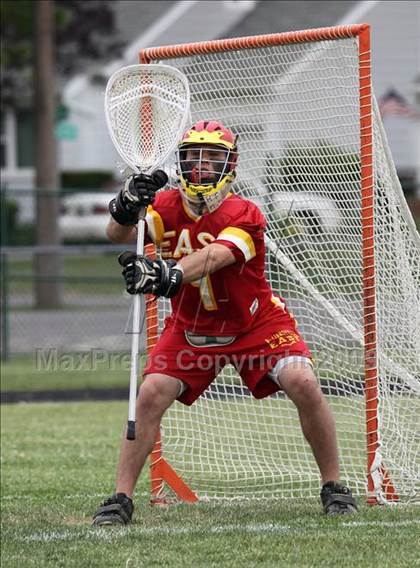 Thumbnail 1 in Williamsville East vs. Hamburg (Section 6 Class B Semifinal) photogallery.