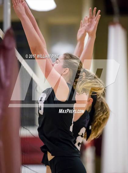Thumbnail 1 in Monroe-Woodbury @ Kingston (Section 9 Class AA Semifinal) photogallery.