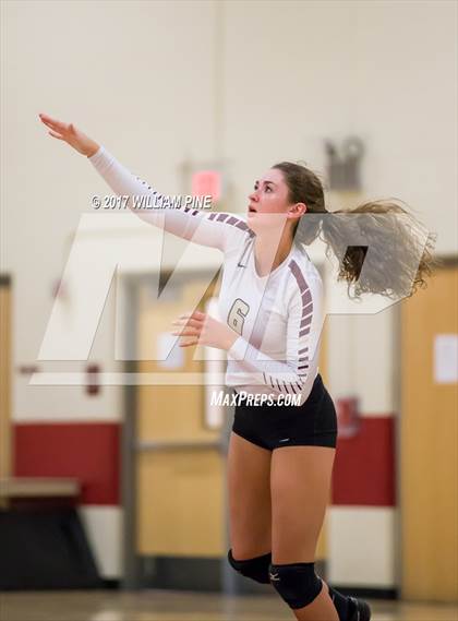 Thumbnail 3 in Monroe-Woodbury @ Kingston (Section 9 Class AA Semifinal) photogallery.