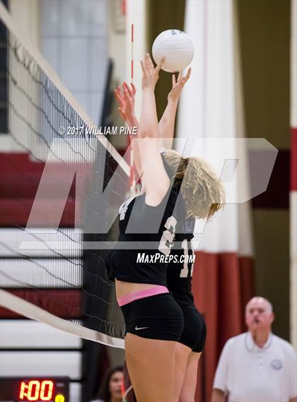 Thumbnail 3 in Monroe-Woodbury @ Kingston (Section 9 Class AA Semifinal) photogallery.