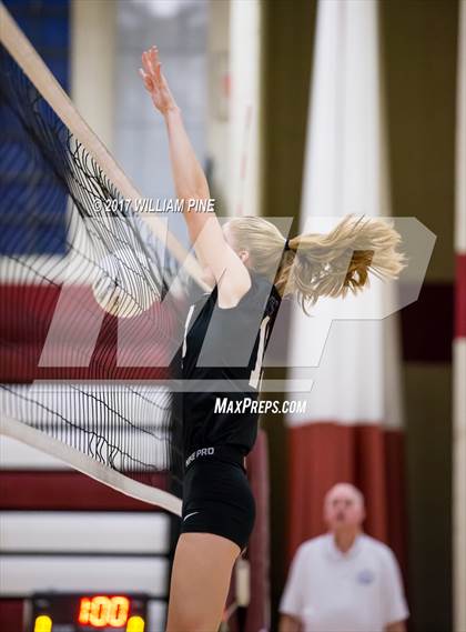 Thumbnail 3 in Monroe-Woodbury @ Kingston (Section 9 Class AA Semifinal) photogallery.
