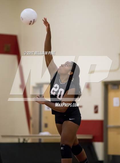 Thumbnail 2 in Monroe-Woodbury @ Kingston (Section 9 Class AA Semifinal) photogallery.