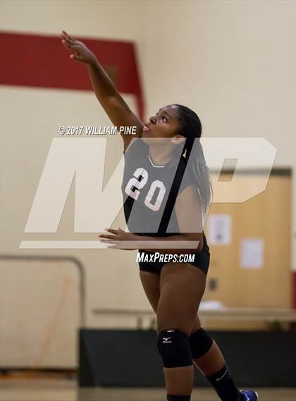 Thumbnail 1 in Monroe-Woodbury @ Kingston (Section 9 Class AA Semifinal) photogallery.