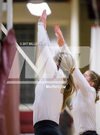 Thumbnail 2 in Monroe-Woodbury @ Kingston (Section 9 Class AA Semifinal) photogallery.