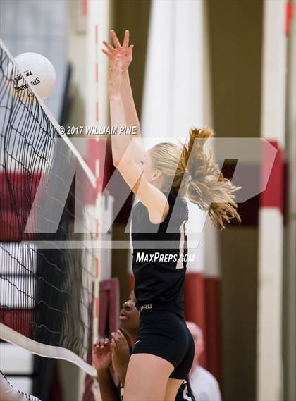 Thumbnail 3 in Monroe-Woodbury @ Kingston (Section 9 Class AA Semifinal) photogallery.