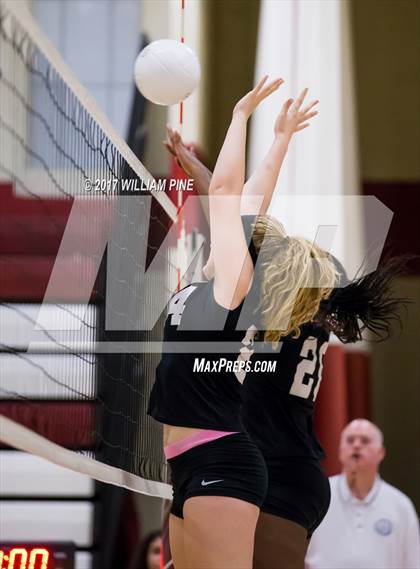 Thumbnail 2 in Monroe-Woodbury @ Kingston (Section 9 Class AA Semifinal) photogallery.