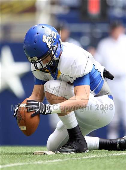 Thumbnail 1 in Everman vs. Sulphur Springs (Texas 4A D2 State Semifinal) photogallery.