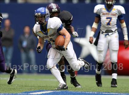 Thumbnail 1 in Everman vs. Sulphur Springs (Texas 4A D2 State Semifinal) photogallery.