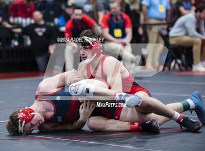 Thumbnail 1 in MSHSAA Class 4 District 4 Prelims photogallery.