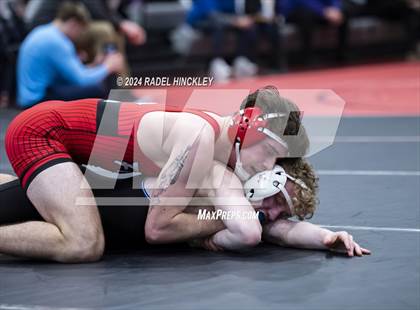 Thumbnail 1 in MSHSAA Class 4 District 4 Prelims photogallery.