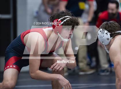 Thumbnail 1 in MSHSAA Class 4 District 4 Prelims photogallery.