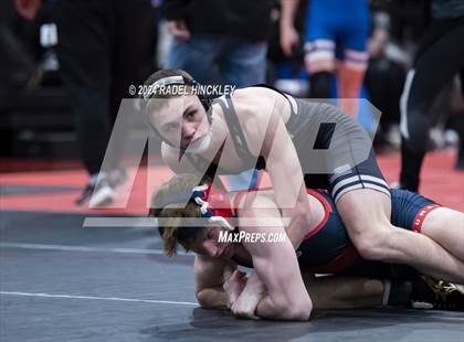 Thumbnail 3 in MSHSAA Class 4 District 4 Prelims photogallery.