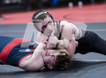 Thumbnail 2 in MSHSAA Class 4 District 4 Prelims photogallery.