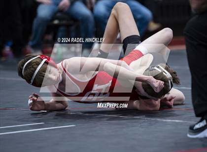 Thumbnail 2 in MSHSAA Class 4 District 4 Prelims photogallery.
