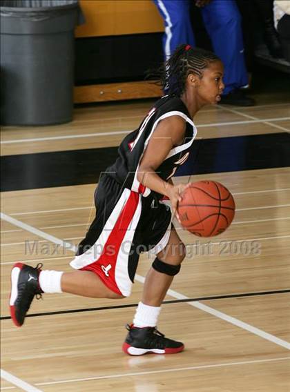 Thumbnail 1 in Bishop's vs. Dutchtown (So Cal Holiday Classic) photogallery.