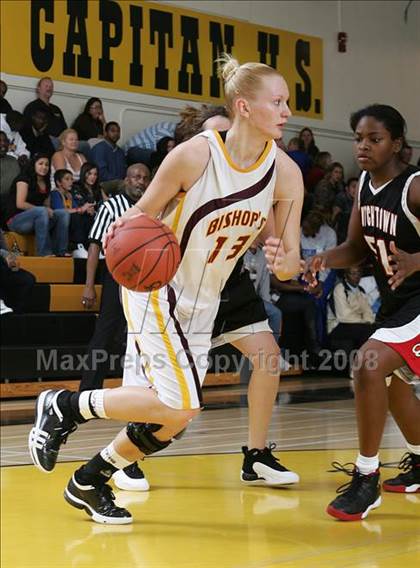 Thumbnail 3 in Bishop's vs. Dutchtown (So Cal Holiday Classic) photogallery.