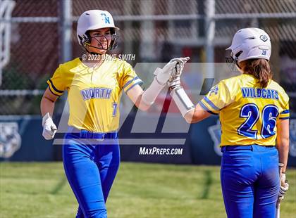 Thumbnail 1 in Davenport North vs Washington (Jefferson Varsity Classic) photogallery.