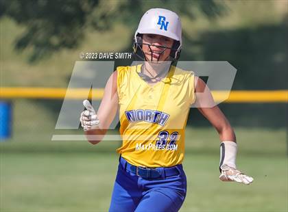 Thumbnail 3 in Davenport North vs Washington (Jefferson Varsity Classic) photogallery.