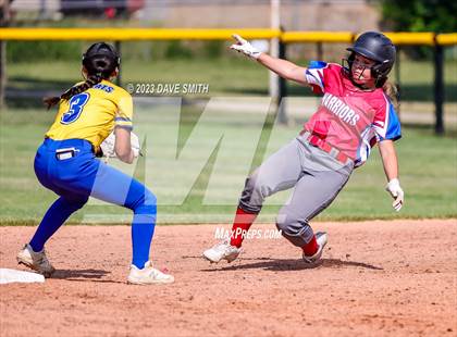 Thumbnail 2 in Davenport North vs Washington (Jefferson Varsity Classic) photogallery.