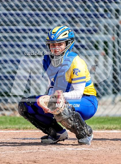 Thumbnail 1 in Davenport North vs Washington (Jefferson Varsity Classic) photogallery.