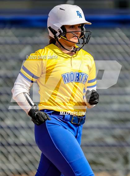 Thumbnail 3 in Davenport North vs Washington (Jefferson Varsity Classic) photogallery.