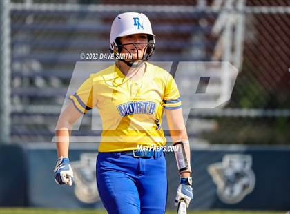 Thumbnail 3 in Davenport North vs Washington (Jefferson Varsity Classic) photogallery.