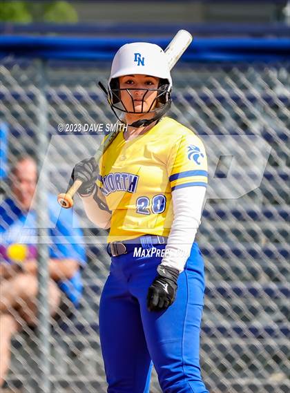 Thumbnail 1 in Davenport North vs Washington (Jefferson Varsity Classic) photogallery.