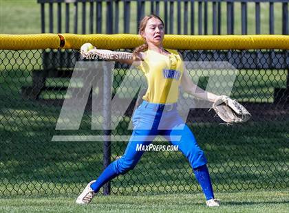 Thumbnail 2 in Davenport North vs Washington (Jefferson Varsity Classic) photogallery.