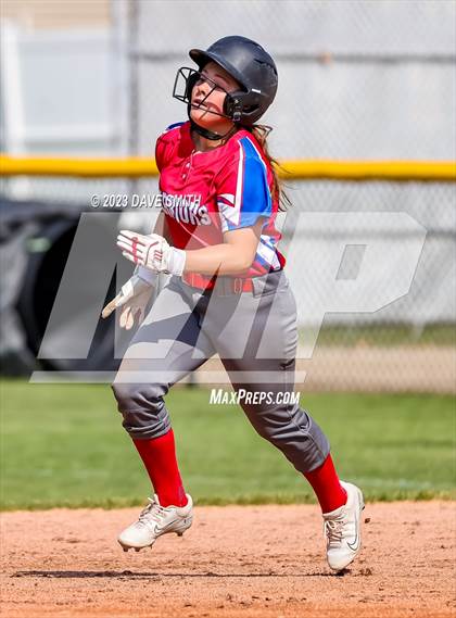 Thumbnail 1 in Davenport North vs Washington (Jefferson Varsity Classic) photogallery.