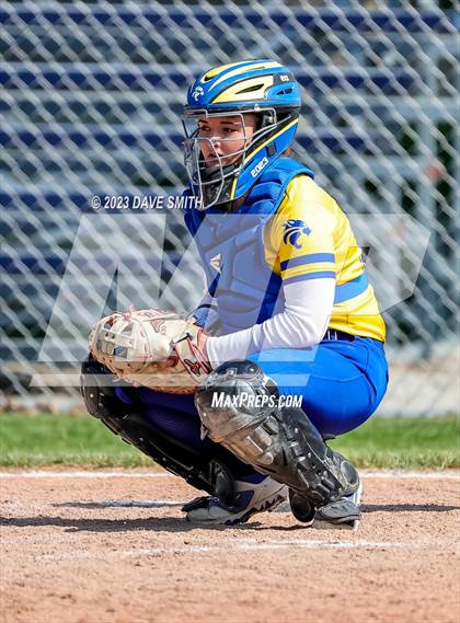 Thumbnail 1 in Davenport North vs Washington (Jefferson Varsity Classic) photogallery.