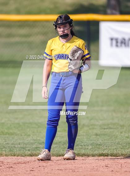 Thumbnail 1 in Davenport North vs Washington (Jefferson Varsity Classic) photogallery.