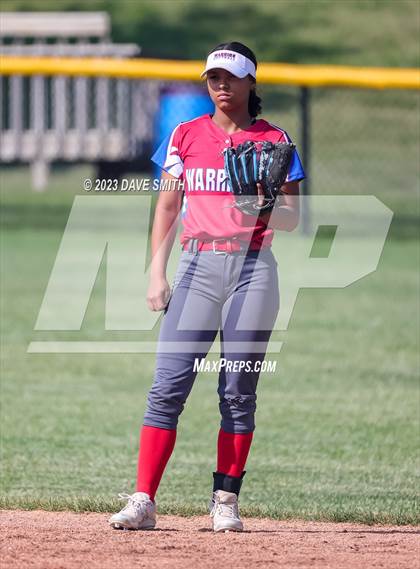 Thumbnail 2 in Davenport North vs Washington (Jefferson Varsity Classic) photogallery.