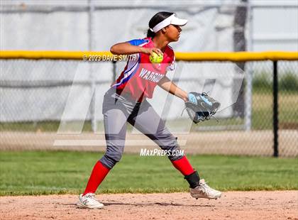 Thumbnail 2 in Davenport North vs Washington (Jefferson Varsity Classic) photogallery.