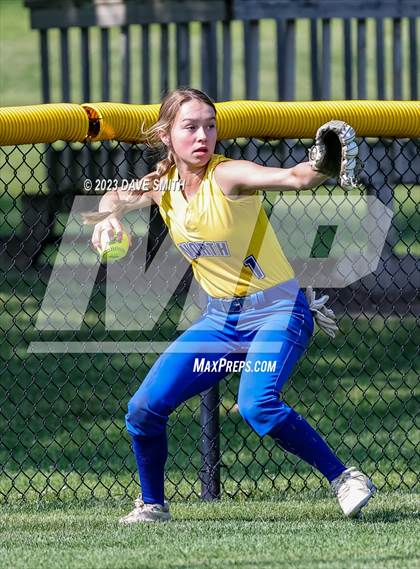 Thumbnail 1 in Davenport North vs Washington (Jefferson Varsity Classic) photogallery.