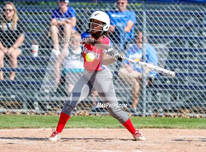 Thumbnail 1 in Davenport North vs Washington (Jefferson Varsity Classic) photogallery.