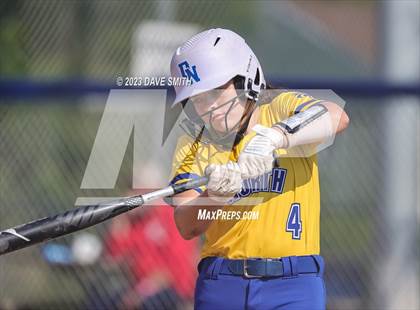 Thumbnail 2 in Davenport North vs Washington (Jefferson Varsity Classic) photogallery.