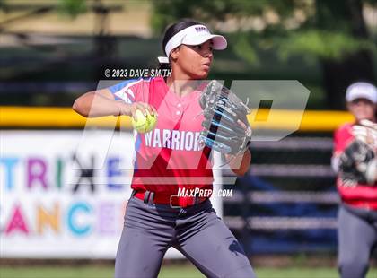 Thumbnail 3 in Davenport North vs Washington (Jefferson Varsity Classic) photogallery.