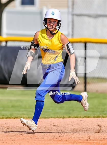 Thumbnail 2 in Davenport North vs Washington (Jefferson Varsity Classic) photogallery.