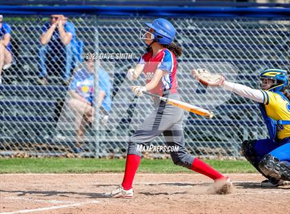 Thumbnail 3 in Davenport North vs Washington (Jefferson Varsity Classic) photogallery.