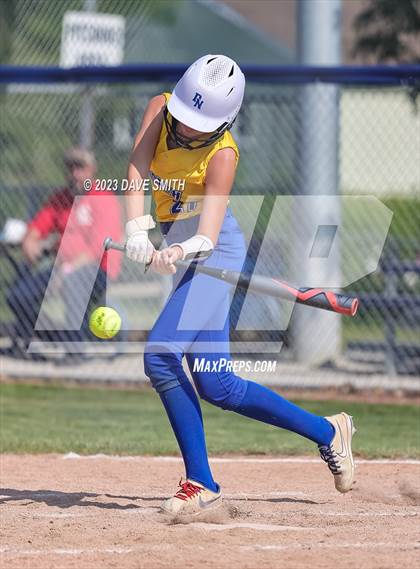 Thumbnail 3 in Davenport North vs Washington (Jefferson Varsity Classic) photogallery.