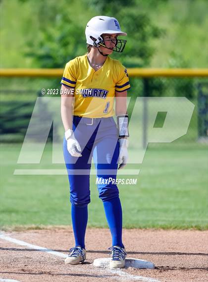 Thumbnail 1 in Davenport North vs Washington (Jefferson Varsity Classic) photogallery.